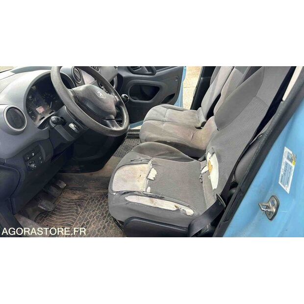 2016 Peugeot PARTNER-46357321