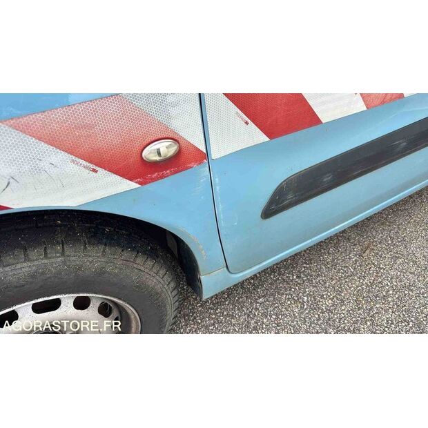 2016 Peugeot PARTNER-46357322