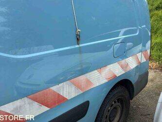 2016-peugeot-partner-1438577-46357331