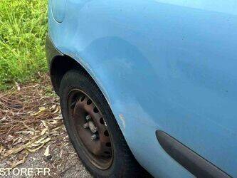 2007-renault-clio-1438581-46357361