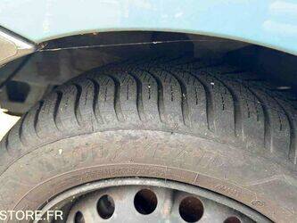 2007-renault-clio-1438581-46357363