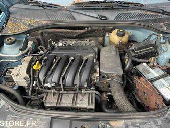 2007-renault-clio-1438581-46357372