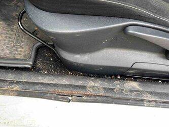 2013-renault-clio-1438584-46357389