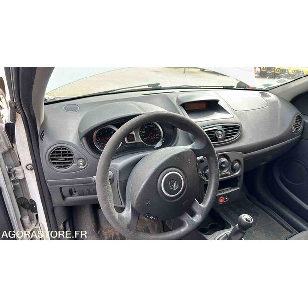 2013 رينو Clio-46357395