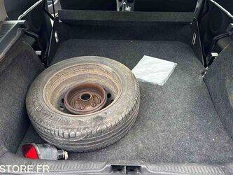 2013-renault-clio-1438584-46357402