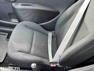 2013-renault-clio-1438584-46357404