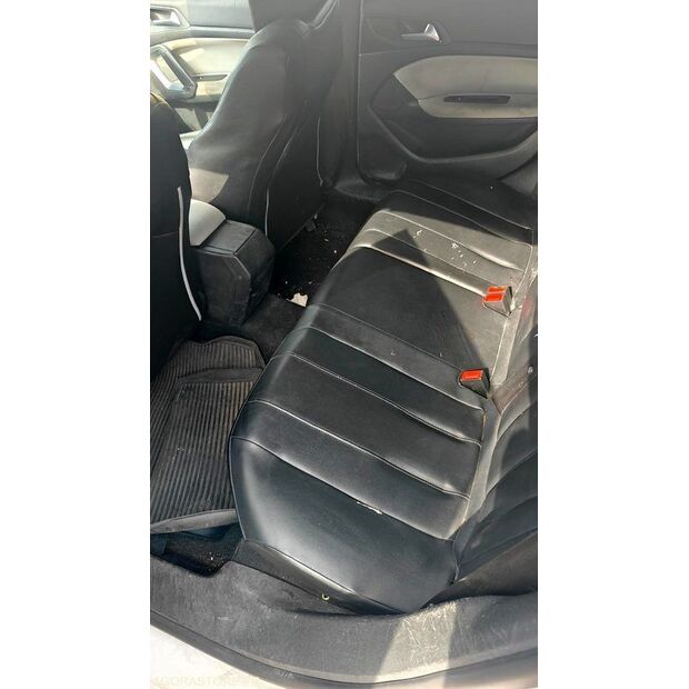 2017 بيجو 308-46357413