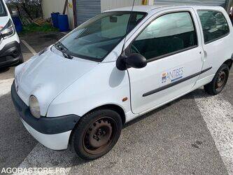 2005-renault-twingo-1438586-46357416