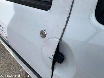 2005-renault-twingo-1438586-46357422