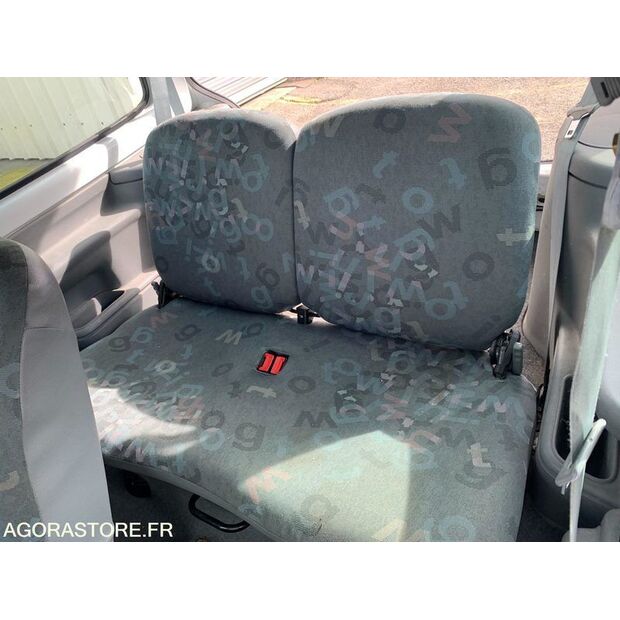 2005 Renault Twingo-46357429