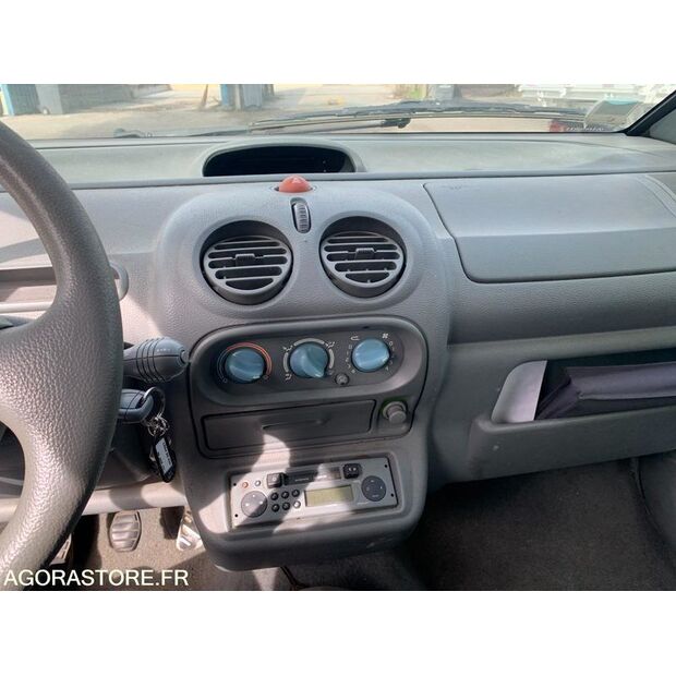 2005 Renault Twingo-46357430