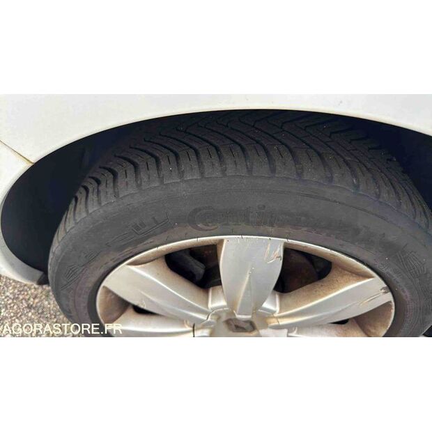 2010 رينو Clio-46357440