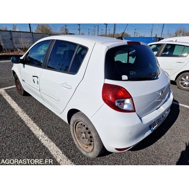 2011 رينو Clio-46357461