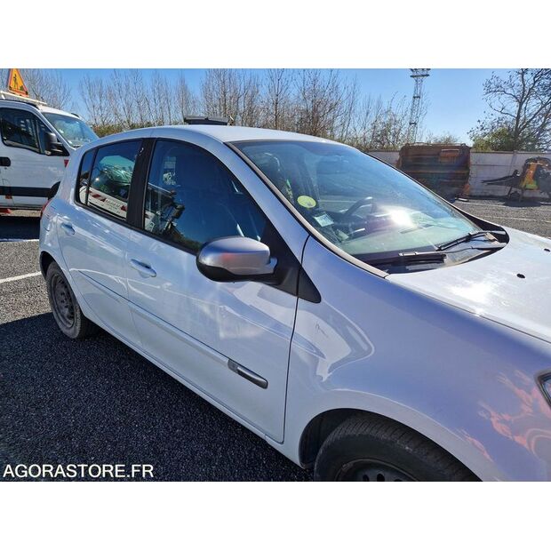 2011 رينو Clio-46357466