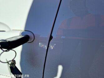 2011-renault-clio-1438588-46357475