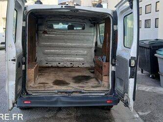 2008-renault-trafic-1438589-46357487