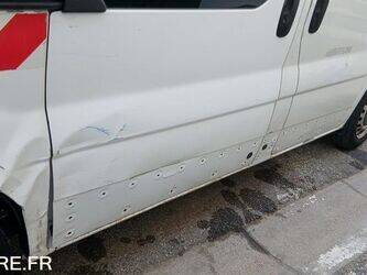 2008-renault-trafic-1438589-46357490