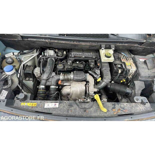 2016 Peugeot PARTNER-46357517