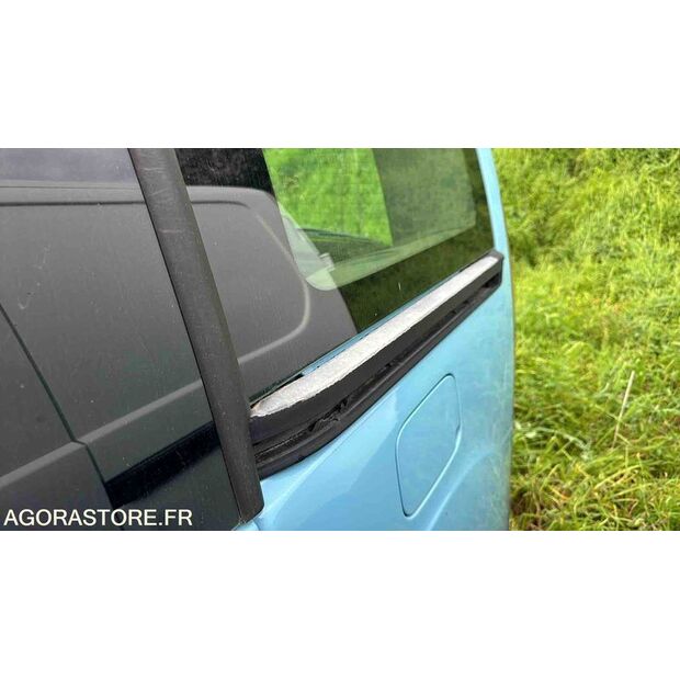 2016 Peugeot PARTNER-46357520