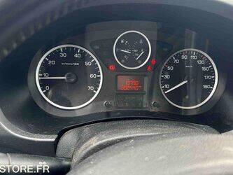 2016-peugeot-partner-1438591-46357521