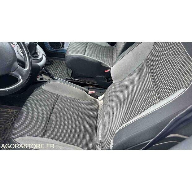 2016 Peugeot PARTNER-46357525