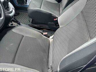 2016-peugeot-partner-1438591-46357525