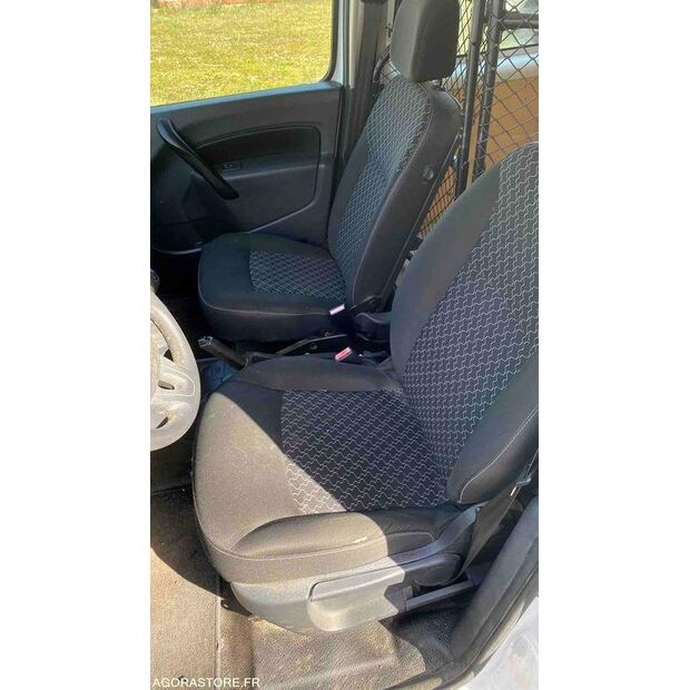 2016 Renault Kangoo-46357554