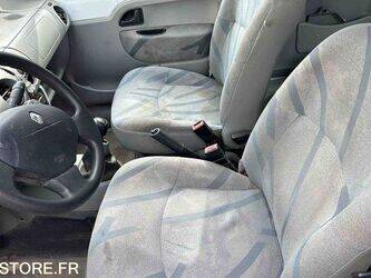 2003-renault-kangoo-1438594-46357586