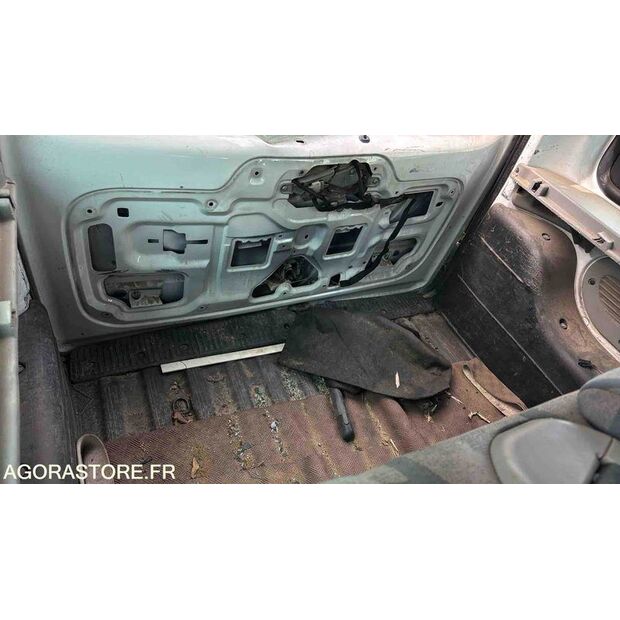 2003 رينو Kangoo-46357588