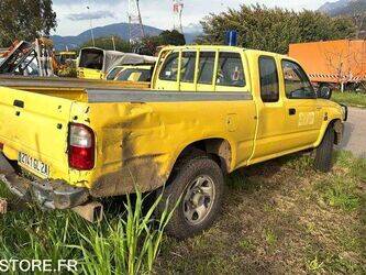 2003-toyota-hilux-1438595-46357593