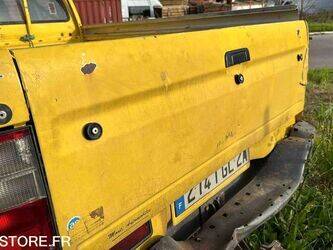 2003-toyota-hilux-1438595-46357608