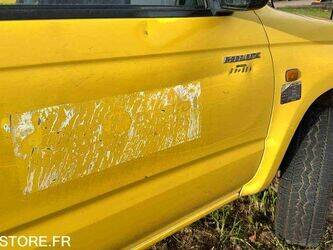 2003-toyota-hilux-1438595-46357615