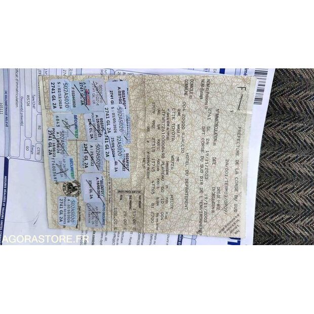 2003 Toyota Hilux-46357617