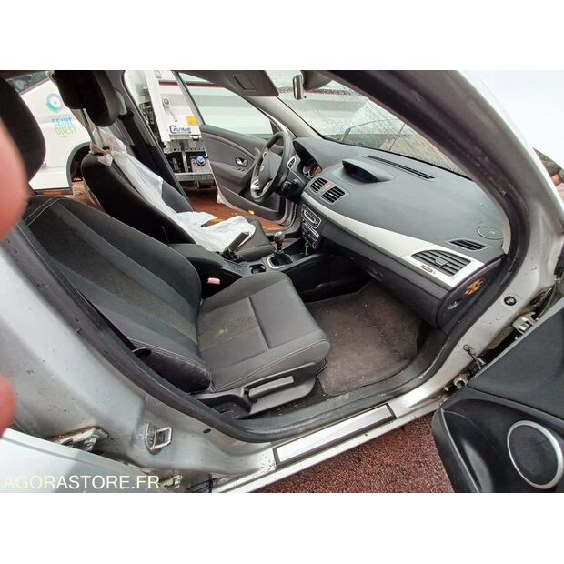 2011 رينو Megane-46357704