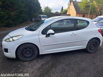 2011-peugeot-207-1438603-46357709