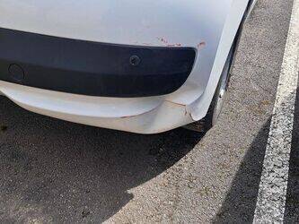 2011-peugeot-207-1438603-46357711