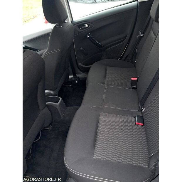 2015 Peugeot 208-46357726