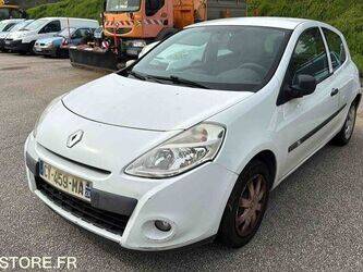 2013-renault-clio-1438613-46357846