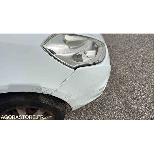 2013 رينو Clio-46357853