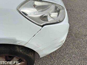 2013-renault-clio-1438613-46357853