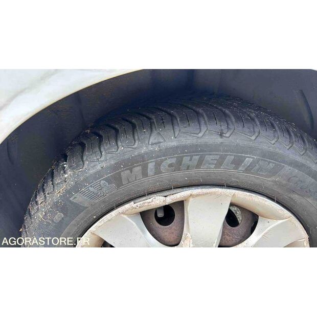 2013 رينو Clio-46357855