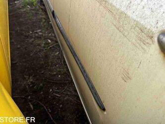 2008-renault-clio-1438615-46357880