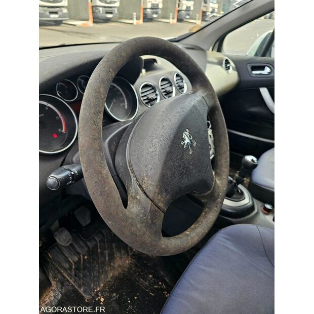 2008 Peugeot 308-46357927