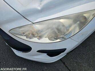 2008-peugeot-308-1438617-46357933