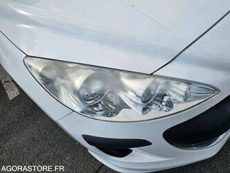 2008-peugeot-308-1438617-46357937