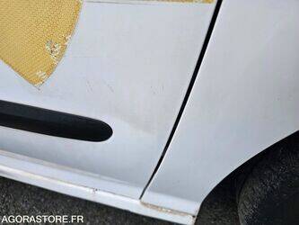 2008-peugeot-308-1438617-46357939