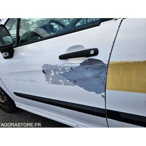 2008 Peugeot 308-46357948