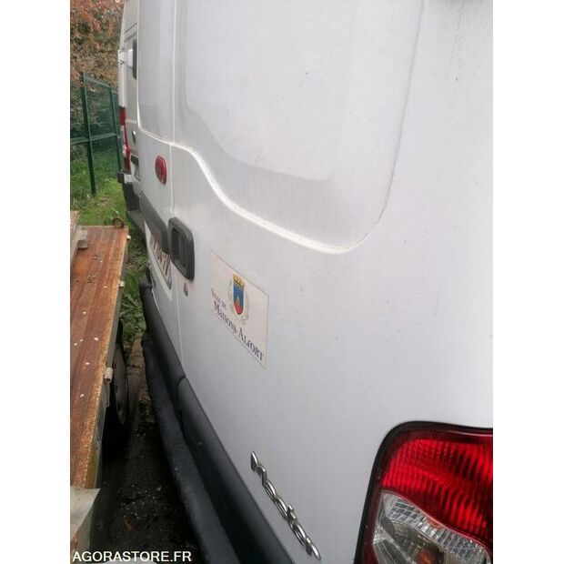 2005 Renault Master-46357957