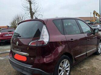 2013-renault-scenic-1438619-46357960