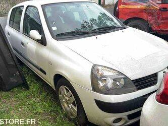 2005-renault-clio-1438620-46357975